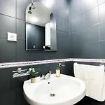 Cozy And Fully Equipped Apartment For Comfort And Luxury, Near The Train Station And Facing Hilton Air Conditioner
