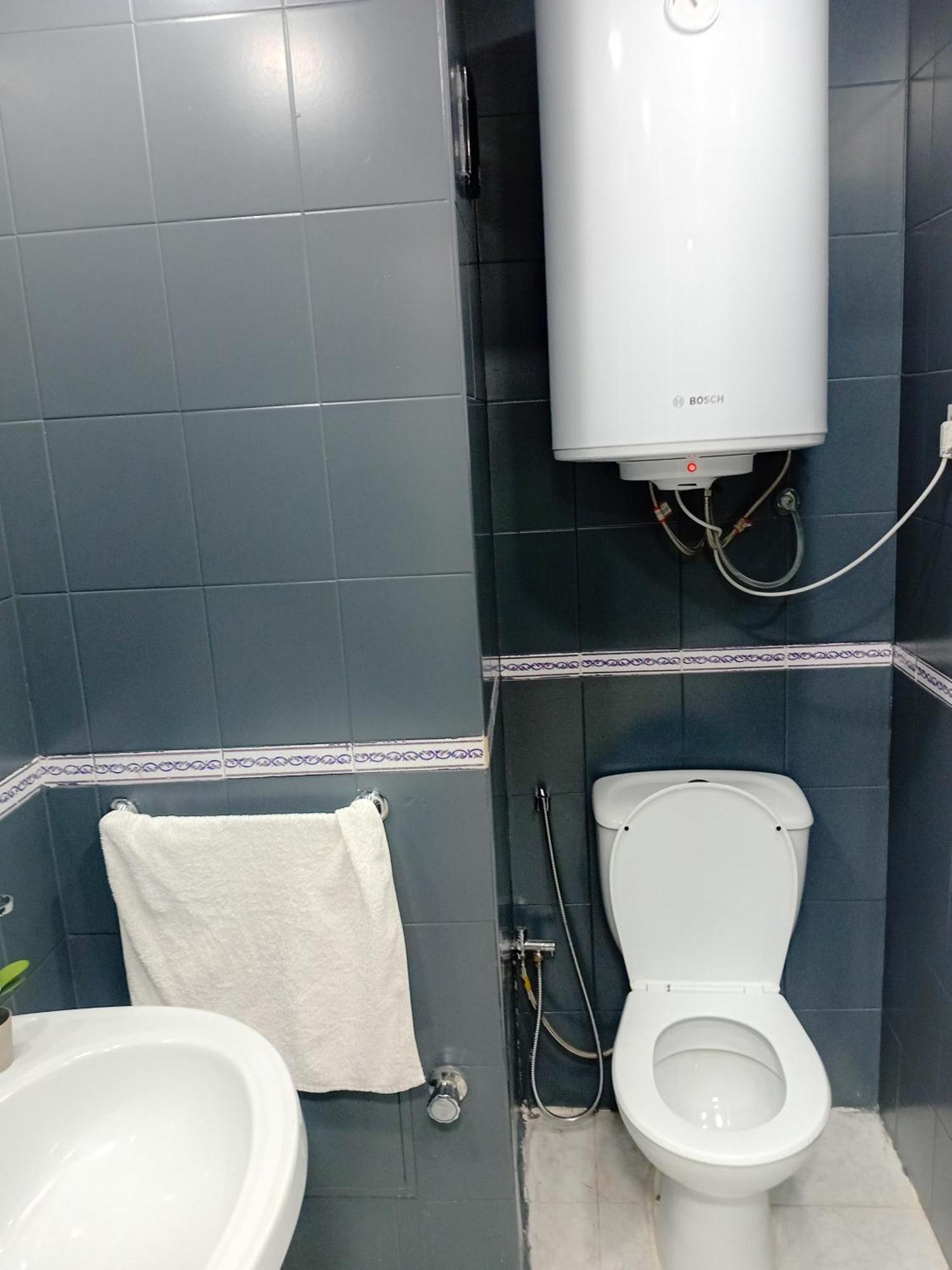 Cozy And Fully Equipped For Comfort And Luxury, Near The Train Station And Facing Hilton Air Conditioner Apartment Tangier
