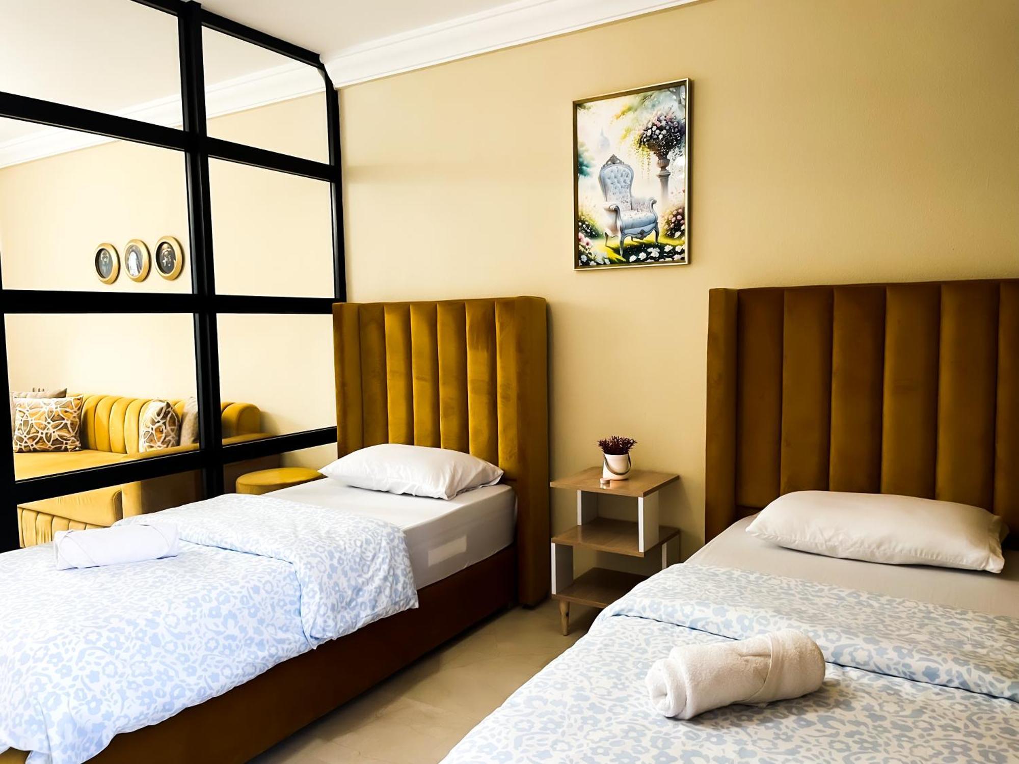 Cozy And Fully Equipped For Comfort And Luxury, Near The Train Station And Facing Hilton Air Conditioner Appartement