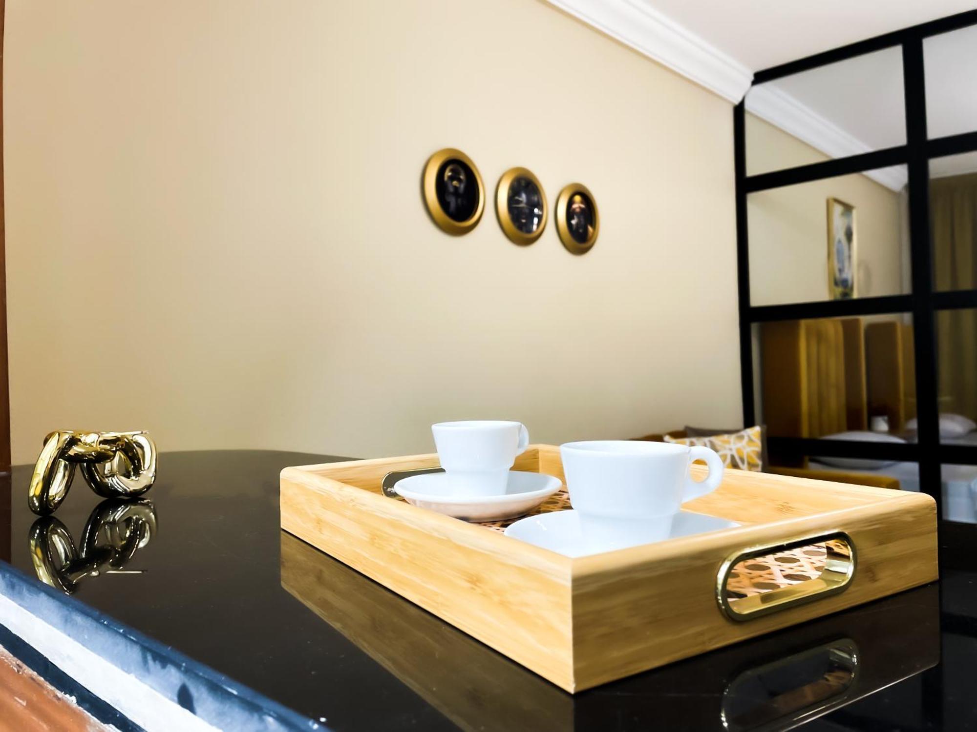Appartement Cozy And Fully Equipped For Comfort And Luxury, Near The Train Station And Facing Hilton Air Conditioner *